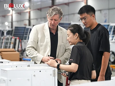 ที่ปรึกษาอุตสาหกรรมชาวออสเตรียเยี่ยมชม BIGLUX เพื่อรับทราบข้อมูล HiSTAR-V Agr...